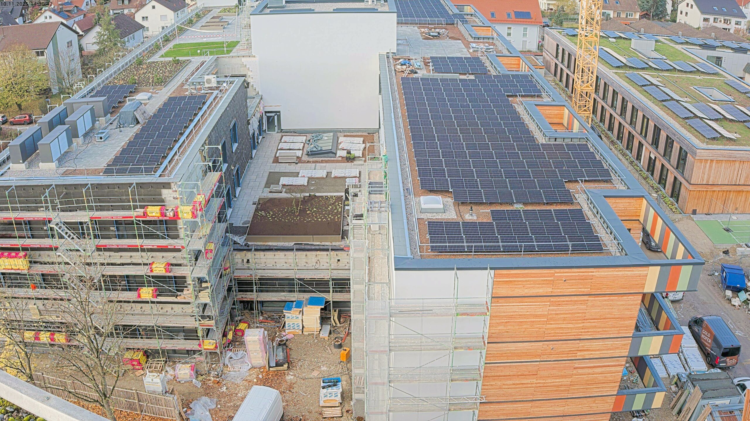 Und das Dach ist auch fertig